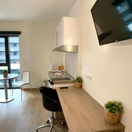 Modern Studio + Gym & Shopping Mall 5 Min Walk Sanem